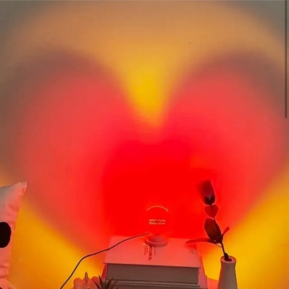 Sunset heart shape projector Lamp Valentine’s Day mood - Picture 4 of 4